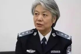 李玫瑾：别再无条件对娃好，聪明的家长，会牢记“3不惯2不管”图片