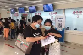 “来北京看病，对很多人来说是走投无路下的选择”医院陪诊员：在医患间搭起精准沟通的桥图片