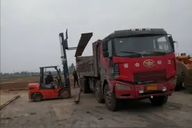 行唐交警不手软，非法改装被切割图片