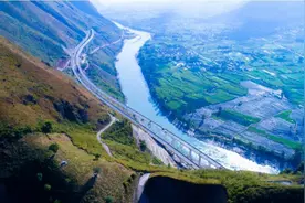 怒江州首条高速！云南保泸高速公路明起试通车图片