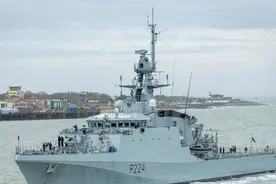 俄罗斯黑海舰队密切监控进入黑海的英国巡逻舰图片