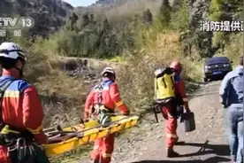 成功脱险！四川绵竹5人被困山谷 多部门联合救援图片
