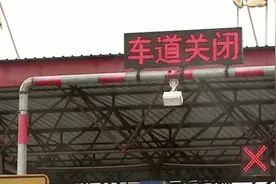 吉林中东部降雪降温 多个高速路入口临时关闭视频封面
