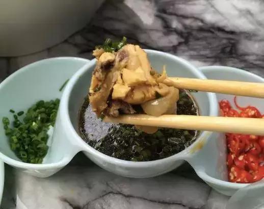 花胶煲鸡汤变黄的做法 2026年花胶煲鸡汤变黄的做法视频