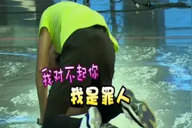 袁弘为何向王祖蓝跪下？最弱体陈赫竟然打败了实力干将袁弘！