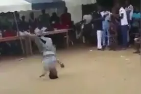 舞蹈比赛男子展现高难度动作，一个后空翻失误，悲剧发生了！视频封面