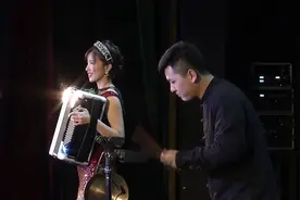 中国艺术团体在黎巴嫩举行“欢乐春节”演出视频封面