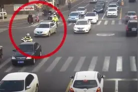 德州一花季男孩喝药轻生，民警拥堵时段连闯4个红灯4分钟送医视频封面