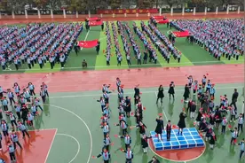 广西南宁：千名师生的爱国主义教育课视频封面