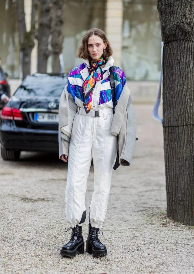 我敬吴宣仪娜扎的“鸡腿裤”一杯！今年瘦腿靠你了昂