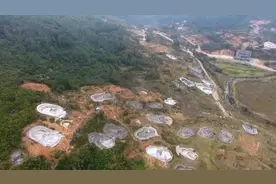 《新华纵横》福建福州沿海墓葬乱象调查（半成品）视频封面