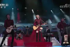 星光大道：格根萨仁演唱《特斯河之赞》，呼麦配合说唱，嗨翻全场视频封面