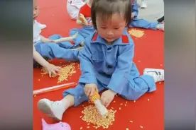 插秧耕地，400名幼儿化身“庄稼汉”视频封面