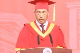 青蕉拍客丨商丘师院“网瘾”校长硬核致辞毕业生：不要当小公主妈宝男视频封面