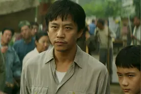 邓超自导自演塑造中国式父亲 《银河补习班》曝特辑