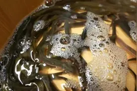 比泥鳅钻豆腐更好吃的泥鳅做法，吃一口满嘴是香味，好吃停不下来图片