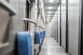 「荐读」坐火车时，乘务员为啥要"收走"卧铺票？真相来了图片