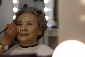 双城记：73岁模特奶奶的“杭漂”生活视频封面