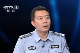 为何许多陈年旧案，在时隔多年后被侦破？听听嘉宾的现场分析视频封面