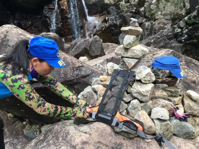 争议声中的民间救援：两位蓝天救援队员命陨白马山