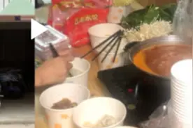 高校开共享厨房：食材自备，4小时10块视频封面