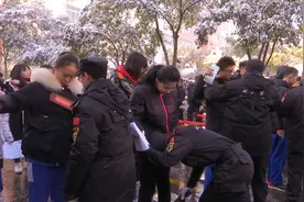 考场的“冷与暖”：新高考听力考场不准携带金属水杯 免费提供热水视频封面