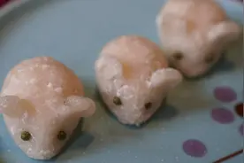 上海：“金鼠迎春”来贺岁 “步步高升”崇明糕