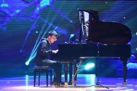 杭师大一年级男生创作歌曲《白昼》，用歌声唱出“抗疫”信心图片