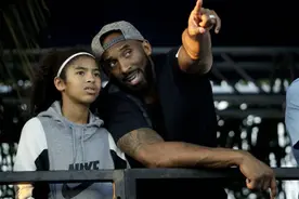 科比追思会乔丹落泪：我生命中的一部分随他而去了图片