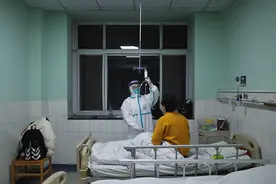 “肺炎患者求助”超话：呼喊与细语图片