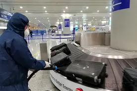 旅客：“浦东机场下飞机有五六道关卡，感觉放心了”图片