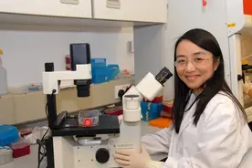 病毒“痴迷者”朱华晨：使命感让我战胜恐惧图片