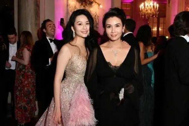 孕妇有小叶增生可以食花胶炖汤吗 2026年小叶增生能吃花粉吗