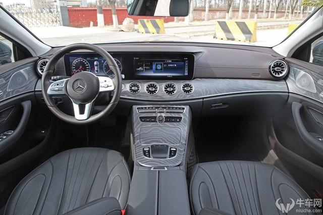 一双丹凤三角眼，两弯柳叶吊梢眉，试驾奔驰CLS 350 4MATIC