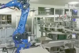 一天煎2400份 苏州企业向武汉捐助无人煎药房