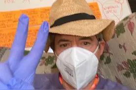 “钢铁侠”发文感谢中国粉丝 全程拼音高能 网友：你口罩戴反了图片