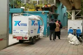 问政山东丨快递送货到家要收取“上楼费”？省邮政管理局局长：没有！都是免费送上门