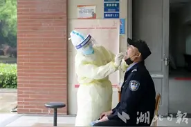 华师一附中积极筹备高三学生返校复课复学图片
