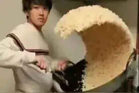 “甩锅”英语真不是throw the pot！地道说法是这个图片