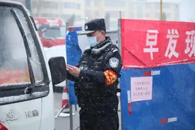 连云港板浦派出所所长李紫文：“我就想为老百姓做点事情”图片