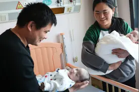 复旦儿科成功分离治愈联体婴儿，姐妹俩今日出院图片