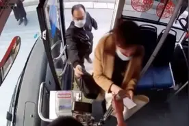 你赠我一个口罩，我还你百个图片