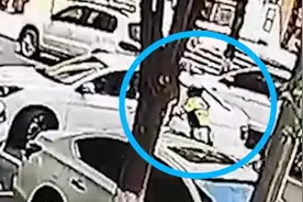 无证男子驾共享汽车撞上交警，问能私了吗视频封面