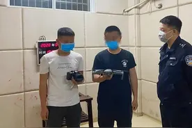 两男子在高铁站旁放无人机拍摄，铁路民警及时制止教育图片