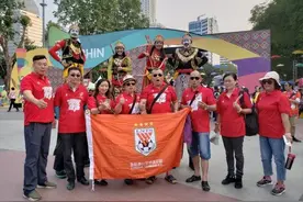 专访山东知名球迷谢珂琰：坚守三十年，永远有颗赤“橙”心图片