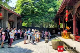 五一逛馆③｜蒙眼大刀切金丝面，川菜博物馆上演十八般武艺图片