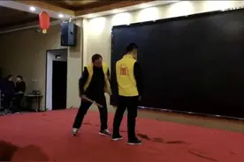 20岁的她，在“大爱无疆”游学营里被“惩戒”：用30厘米长戒尺打屁股图片