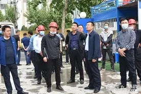 临沂兰山区推进工地扬尘污染防治，现场不达标，先停工整改图片