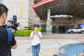 拼多多“全球购”直播间落地福建福州，17万人拼单江阴保税仓图片