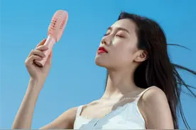 小米有品上新迷你风扇：20小时续航，能当充电宝图片